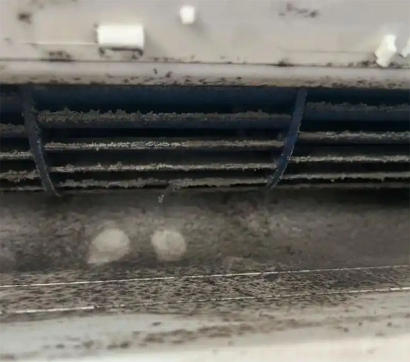 陇西空调吹的风有股烧焦味是怎么回事